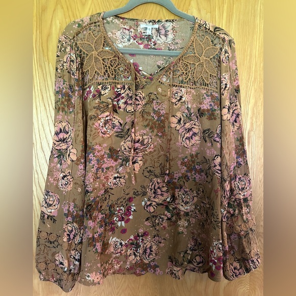 Maurice’s Top - Size 1x - Picture 1 of 2